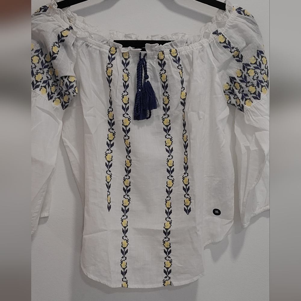 Abercrombie and Fitch blouse
